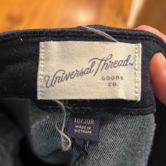 Universal Threads skinny jeans - Picture 7 of 7